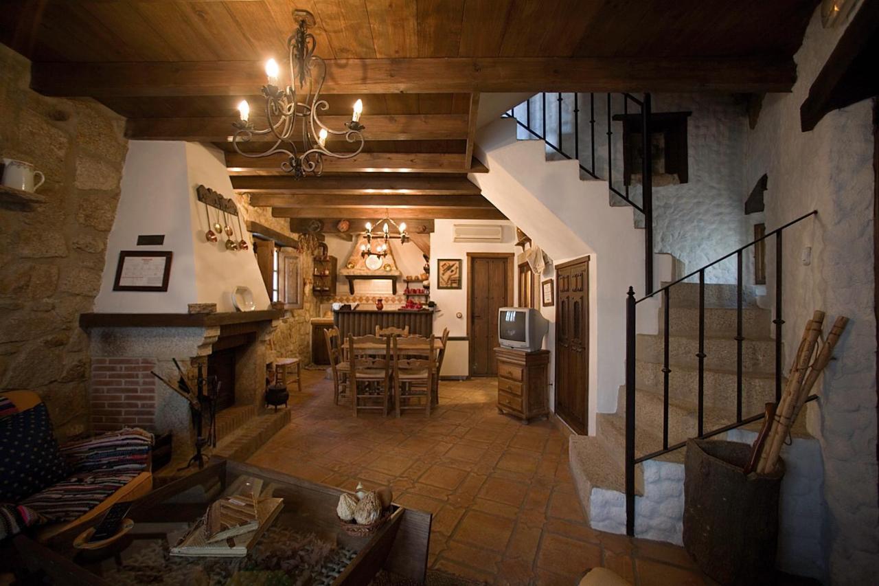 Casa Rural Margarita I Montánchez Exteriör bild